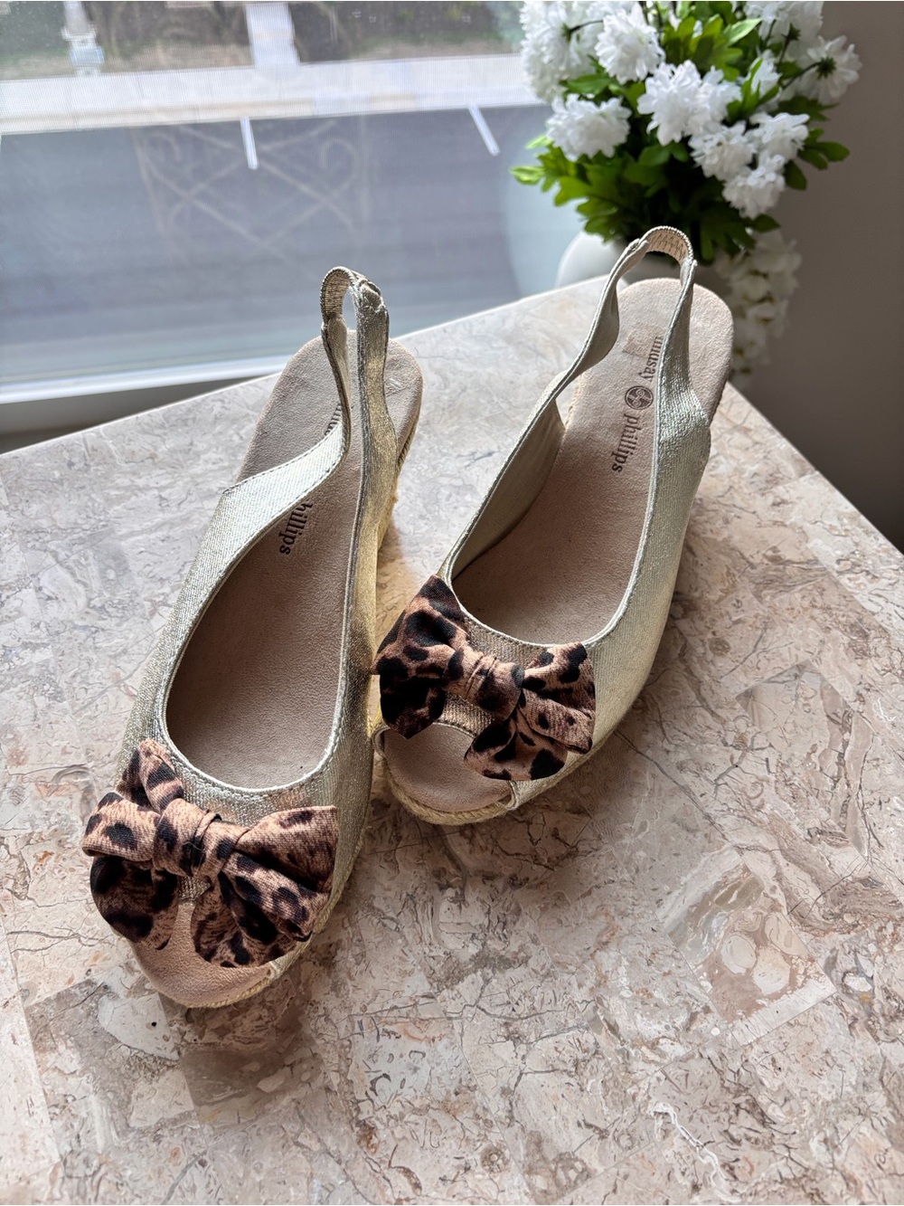 Y2K Gold Slingback Peep-Toe Flats with Leopard Bow